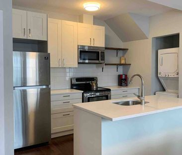 220 Argyle - Photo 4