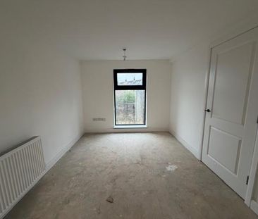 3 bedroom townhouse to rent - Photo 2