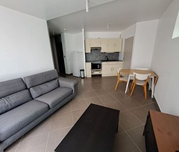 Appartement Villeneuve Les Avignon 2 pièce(s) 42.68 m2 - Terrasse -... - Photo 2