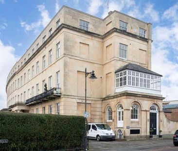 Lansdown Crescent, Cheltenham, GL50 - Photo 1