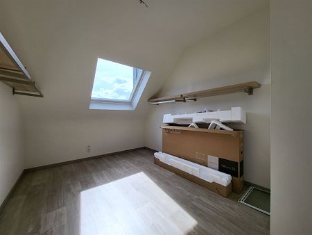 - 3 bedrooms - Photo 3