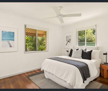 Relaxed Coastal Living with Space & Convenience in Clontarf - Photo 5