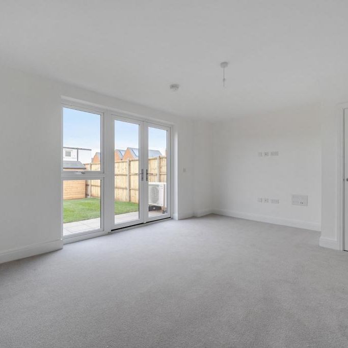 2 bedroom terraced house to rent - Photo 1