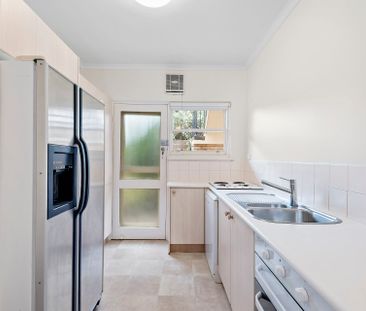 Unit 11/3 Boston Road, Balwyn. - Photo 6