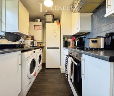 4 bedroom detached house to rent - Photo 4