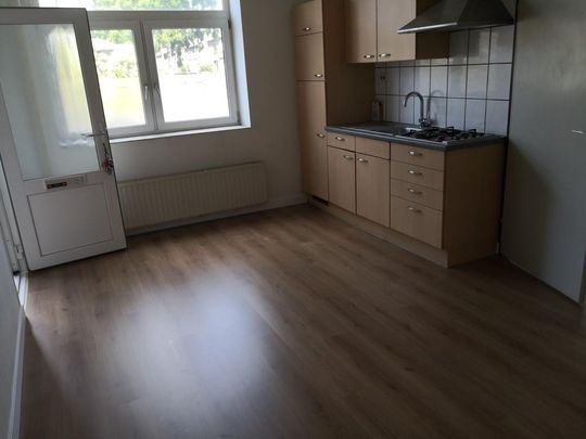 Galerijflat Valderenstraat, Geleen huren? - Foto 1