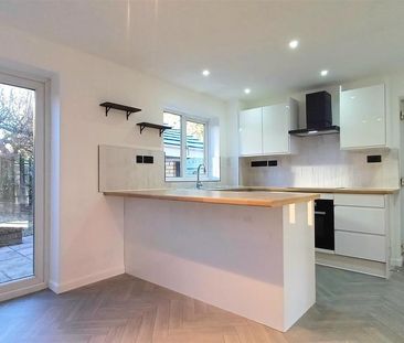 3 bedroom detached house to rent - Photo 1