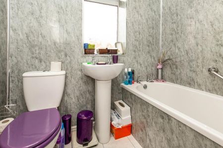 Overdale Road, Middlesbrough - Photo 5