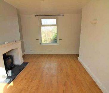 Commercial Road, Skelmanthorpe, HD8 - Photo 1