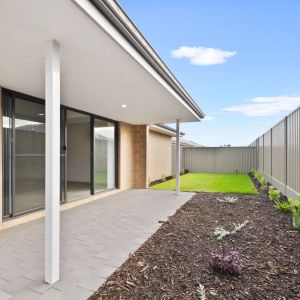 Modern Living Near the Waterways - Brand New 4 x 2 x 1 in South Yunderup - Photo 2