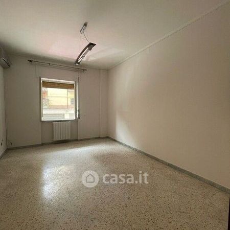 Appartamento in Affitto in Via Benigni Tranquillino a Avellino - Foto 1