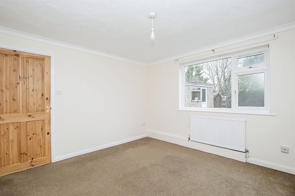 Poplar Drive, Great Yarmouth, Filby - Photo 1