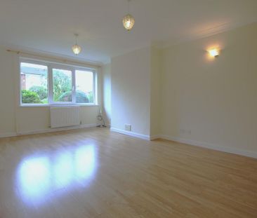 2 bedroom semi-detached bungalow to rent - Photo 1