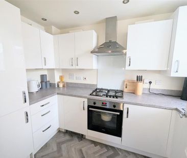 2 bedroom semi-detached house to rent - Photo 6