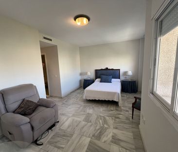 Middle Floor Apartment in Parque Clavero - Photo 6