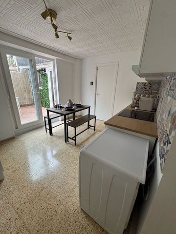 Carrer de lEscultor Piquer, Valencia, Valencian Community 46019 - Photo 4