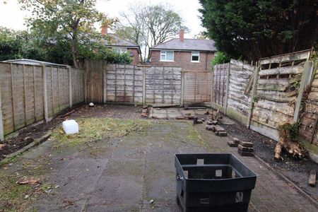 4 bedroom terraced house to rent - Photo 4