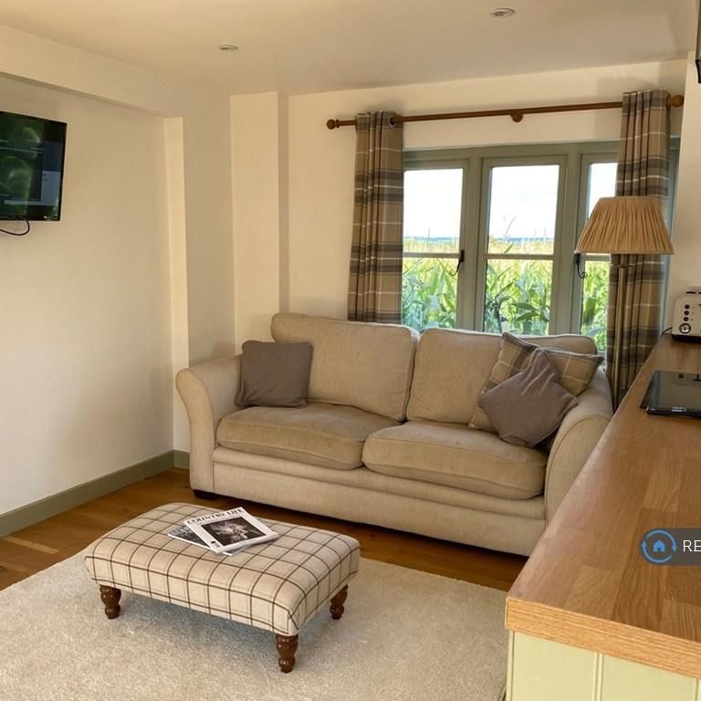 1 bedroom detached house to rent - Photo 1