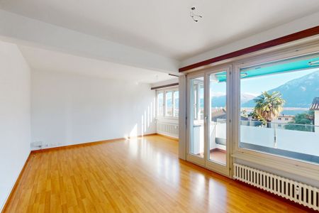 Luminoso appartamento con splendida vista lago a Minusio - Foto 2