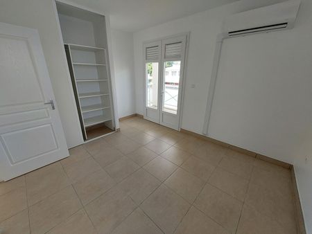 Location appartement 3 pièces, 66.61m², Fort-de-France - Photo 3
