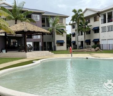 Furnished 2 Bed, 2 Bath Apartment in Resort-Style Complex - Photo 5
