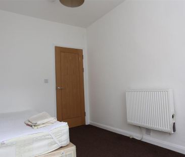 5 bedroom maisonette to rent - Photo 3