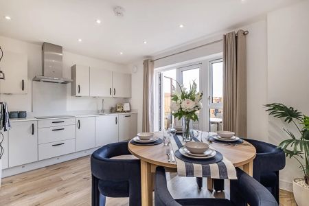 3 bedroom terraced house to rent - Photo 4
