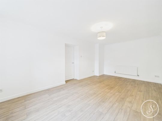 North Park Road, Harrogate - Photo 1