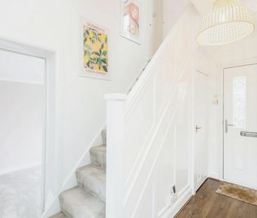 4 bedroom House To Let - Photo 4