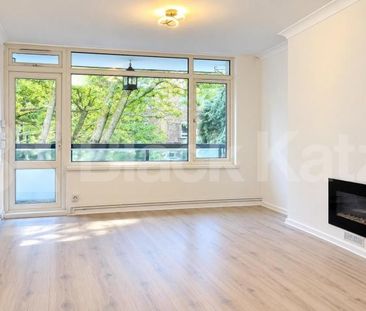 2 Bedroom, 1 bath, 1 reception Flat - Photo 2