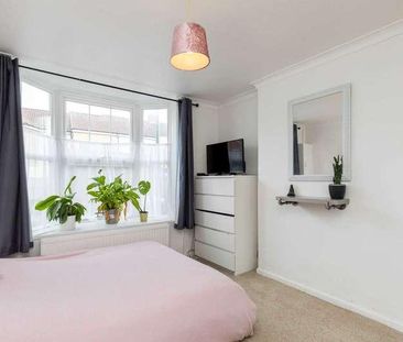 Crawley Road, Horsham, RH12 - Photo 5