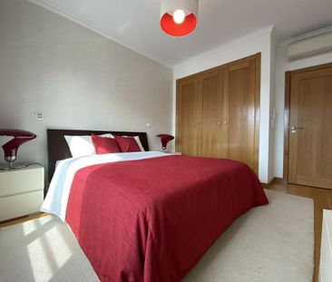 4 room luxury Apartment for rent in Lisbon, Portugal - Photo 3