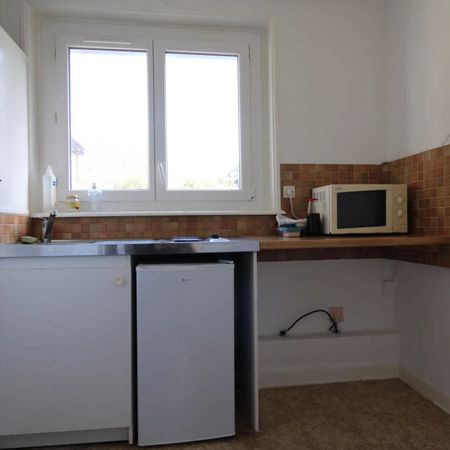 Location Appartement 1 pièce 25m² ST BRIEUC 22000 - Photo 3