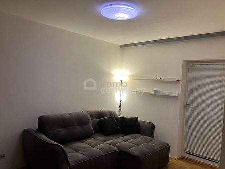 Klein aber oho ! Charmante 2-Zimmer-Wohnung mit Westbalkon & Parkplatz - Photo 2