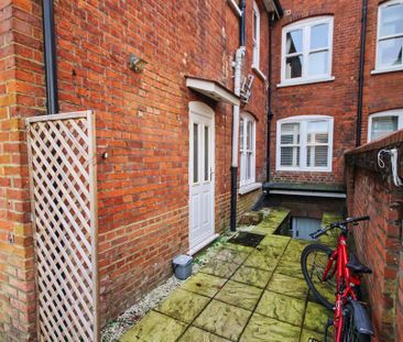 2 bedroom flat to rent - Photo 5