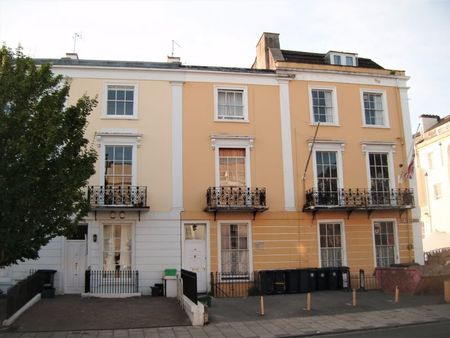 5 Bed Flat, St. Pauls Road, BS8 - Photo 5