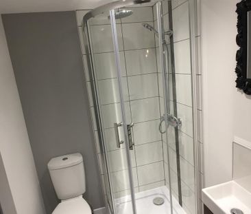 6 bedroom house of multiple occupation to rent - Photo 1