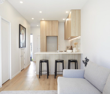 2 bed townhouse + WFH office - Photo 1