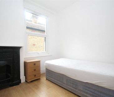 Avarn Road, London, SW17 9HA - Photo 2