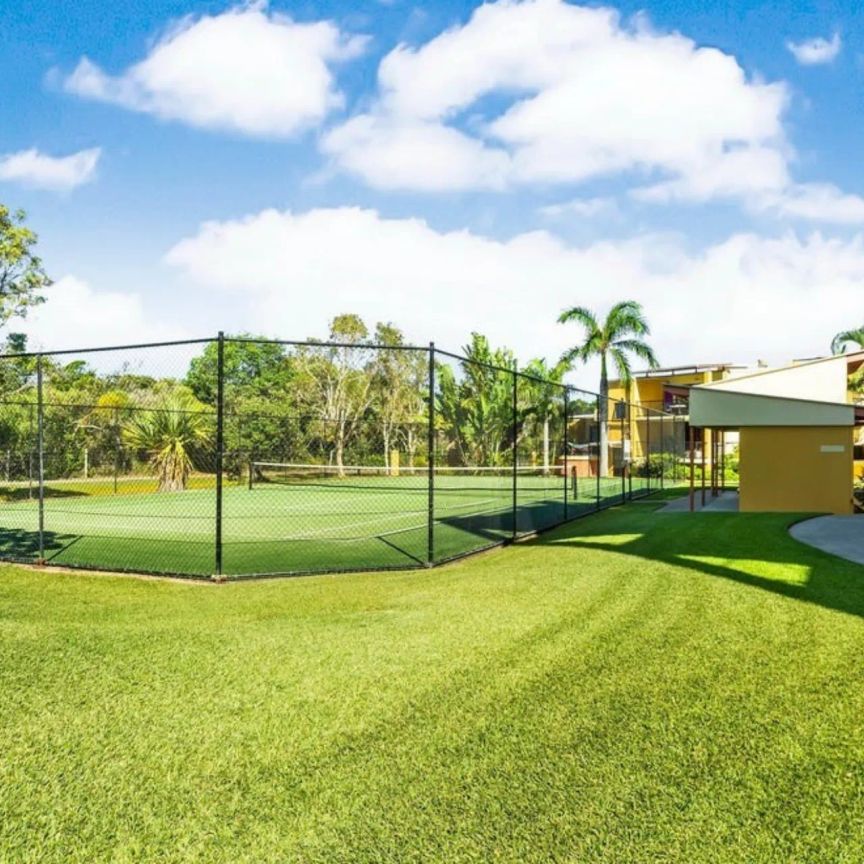 2 Bedroom Unit in Beach Front Marcoola Resort - Photo 2