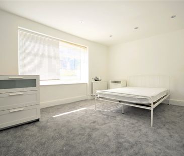 House Share to rent - Cranfield Road, Brockley, SE4 - Photo 3