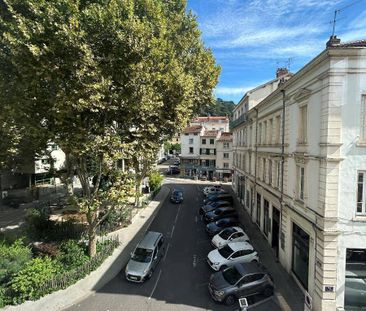 Location appartement ancien 4 pièces 87 m² à Vienne (38200) 4 - Photo 1
