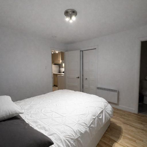 3½ à Sainte-Foy - Stationnement + Internet inclus - Disponible maintenant - Photo 1
