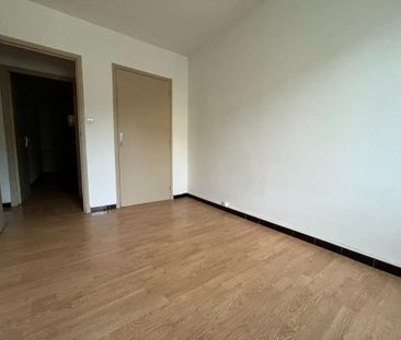 Location Appartement 4 pièces 67m² AVIGNON 84000 - Photo 3