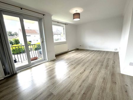 2 bedroom flat to rent - Photo 2