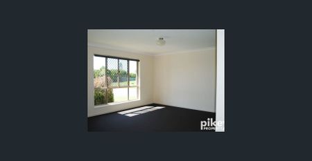 Tidy home close to central Morayfield - Photo 4