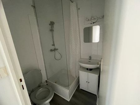 Location Appartement 2 pièces 37m² CHALON SUR SAONE 71100 - Photo 3