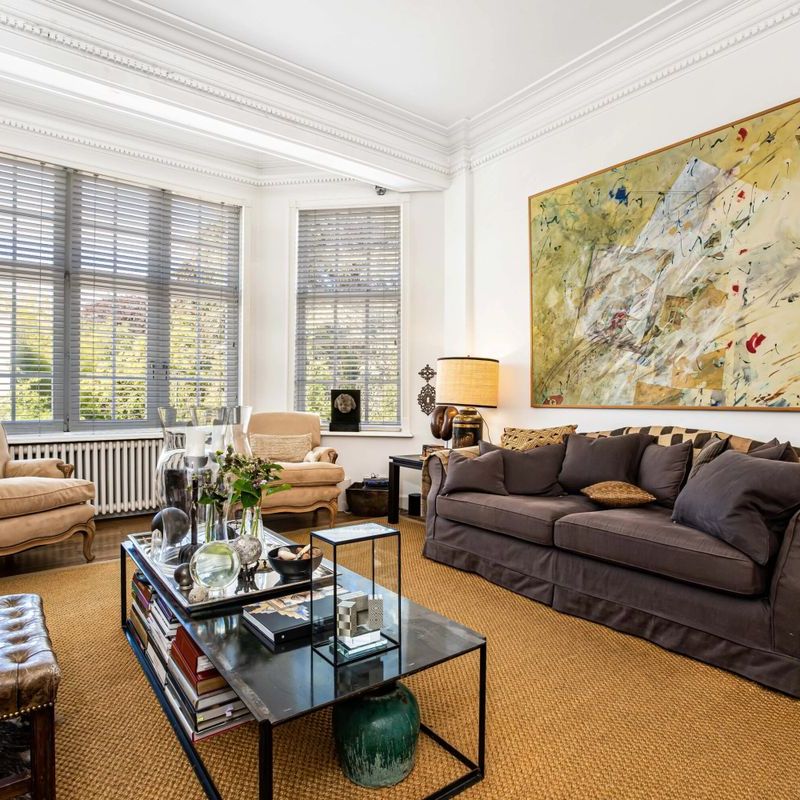 Herenhuis te huur in Ukkel voor € 5.000 met 5 slaapkamers - Photo 1
