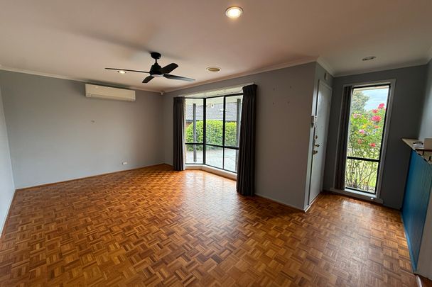 7 Greenhill Rise, Hampton Park VIC - Photo 1