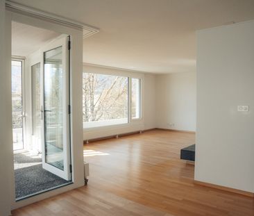 Charmante 4.5-Zimmer-Attikawohnung mit Bergpanorama in Thun - Foto 2